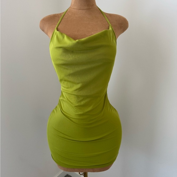 PrettyLittleThing Lime Green Backless Dress - Picture 2 of 10